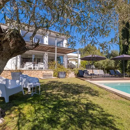 Vista Villa *