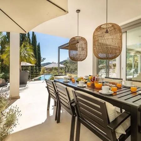 Villa Vista *